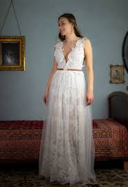 Jun 07, 2021 · gleichzeitig dürfen die nägel weder ring noch hochzeitskleid die show stehlen. E L I S E Brautkleid Hochzeitskleid Hochzeit Bestickt Etsy