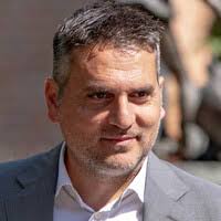 400+ perfiles de «Calosso»