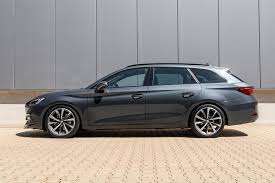 Con l'arrivo dell'atteso propulsore 1.5 tgi 130cv dsg a metano, l'ampliamento del ventaglio dei propulsori elettrificati con il nuovo mild hybrid 1.0 etsi 110cv dsg e le due inedite versioni. Viva Espana H R Sport Springs For The Seat Leon