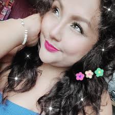 Te van a criticar por todo. Tú vente a dormir conmigo y te vas en la  madrugada antes que los vecinos te vean