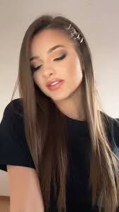 Beyunka Flowers's Instagram, Twitter & Facebook