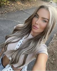 Abbie Saunders (saunders6677)