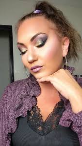 1980s makeup ! Do you like it ? Don't hesitate to follow me even if I'm  french ! I need to speak more in english during my lives ! 😘