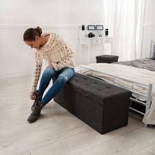 Ordnung Im Schlafzimmer Mit Diesen Helfern Klappt S Garantiert Sitztruhe Zimmer Sitzbank Schlafzimmer