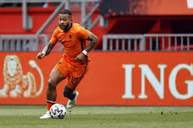 Georginio wijnaldum is reportedly attracting interest from psg. Barcelona Table Improved Offer For Depay After The Wijnaldum Psg Saga Barca Universal