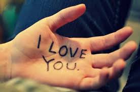 Gambar Tangan Love