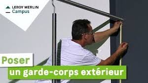 Aménagez votre espace extérieur pour en faire un lieu de vie, à la fois fonctionnel et convivial, pour recevoir vos amis et profiter des belles journées ensoleillées. Comment Poser Un Garde Corps Exterieur Leroy Merlin Youtube
