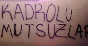 Kadrolu Mutsuzlar Terk Edilme Sozleri Duvar Sozleri Duvar Alintilari