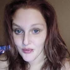 Ashley Applin's Instagram, Twitter & Facebook