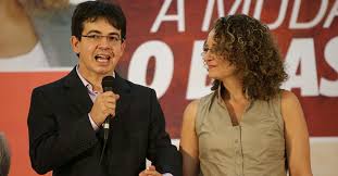 Tem mestrado em políticas públicas, foi deputado estadual 2x. Psol A Mansidao De Randolfe Rodrigues So Esta Na Voz Veja