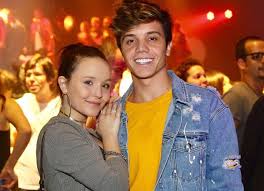 Larissa manoela, que estava junto com leo cidade há 3 anos, anunciou através de um comunicado para a imprensa que os dois terminaram o relacionamento. Trendyz On Twitter Namorado De Larissa Manoela Leo Cidade Fara Sua Estreia Nos Cinemas Em Cinderelapop Filme Esta Sendo Gravado E Contara Com A Presenca De Maisa E Giovanna Gringio No Elenco