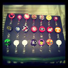 Home Made Display For Badge Reels Craft Booth Displays Craft Show Displays Craft Display