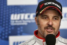 Yvan Muller "clashe" (à nouveau) l'ex-Miss France Laury Thilleman