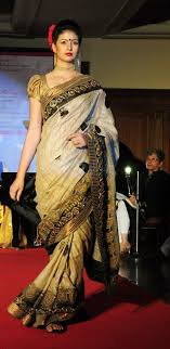 He is known as a reverse swing specialist. Hasin Jahan Mohammed Shami S Wife Wiki Age Height Husband Family Biography More