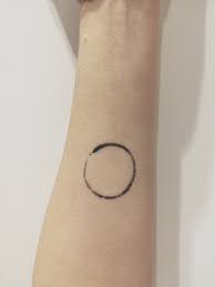 Enso Tattoo Minimal Dovme Tasarimlari Dovme Fikirleri Dovme