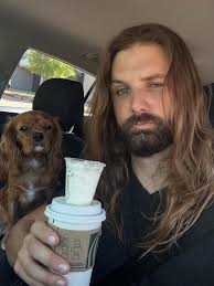 Enjoy this chaotic live with my friend @legavindary ! We started talking  about Onyx storm but derailed about 40 minutes in 🤣 #booktok #onyxstorm  #bookstagram