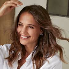 Jennifer Saunders' actress daughter Beattie Edmondson