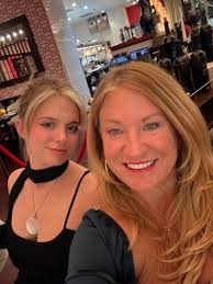 I am humbly asking if you have visited my daughter Julia's Thrift store  Shop Secondaries curated thrift Boutique in Carmel, please if you could  take a moment and nominate Her store in
