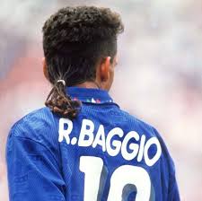 The divine ponytail.credit.stefano c baggio: 11 Of The Worst World Cup Hairstyles Roberto Baggio Best Football Players Roberto