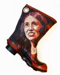 Hi amazing people! I'm Auckland local, Piet Ubels. I've used my lockdown  time to create oil paintings