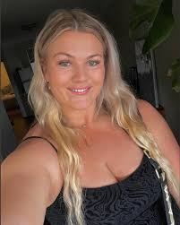 Ellie Johnston (@elliejohnston123) • Instagram photos and videos