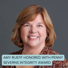 Amy Rueff's Instagram, Twitter & Facebook