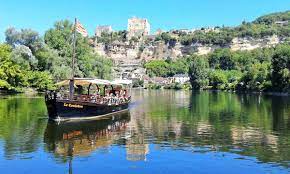 Maybe you would like to learn more about one of these? Gabarres De Beynac Accueil