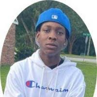 Damar Moore's Instagram, Twitter & Facebook