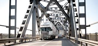 Acesta garantează faptul că podul feroviar de la grădiştea, judeţul giurgiu, va redeveni funcţional, în ciuda faptului că va fi nevoie de investiții semnificative. Topul Podurilor Rutiere Doar Cinci Dintre Cele Mai Lungi 20 Au Fost Construite DupÄƒ 89 Romania