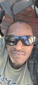 Derrick Colson (@coldderrick) • Threads, Say more