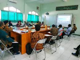 Siapkan Implementasi Kampus Merdeka Fst Adakan Review Kurikulum 2020 Fakultas Sains Dan Teknologi