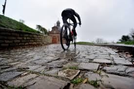 Produit de deux ou plusieurs puissances d'un même nombre. Le Tour Des Flandres En Gravel Voyage En Terre Sacree Du Cyclisme Vojo Magazine