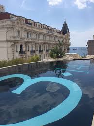 Hotel Jacuzzi Cannes Enredada