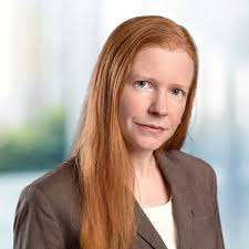 Christina Eakins's Instagram, Twitter & Facebook