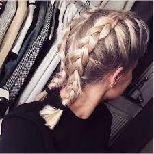 Picking up big 3 inch sections of hair at a time, curl the lower half of all your hair. Shoulder Length Hair Easy Hairstyles For Short Hair For School Novocom Top