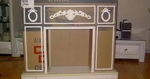 камин из коробок своими руками на новый год пошаговая инструкция Azhduyu Detal Kamina Obkleivaem Plotnoj Bumagoj Ili Starymi Oboyami Korobki Dolzhny Byt Polnostyu Zakryty B Lareira Decorativa Lareira Falsa Decoracao