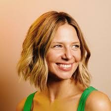 Myriam Gilles's Instagram, Twitter & Facebook