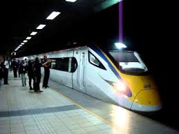The train from kl sentral to butterworth takes approximately 4 hours. Ktmb Ets Eg9211 Butterworth Gemas At Kl Sentral Youtube