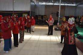 Those who cannot remember the past are condemmed to repeat it !! Pemerintah Kabupaten Purworejo