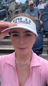 Golf girl fun #reelsfb #reelschallenge #girls #girlfriend #gf #foryoupage  #followersreels #fypviral #fypシ゚viralシfypシ゚ #fbreelsfypシ゚viralシ  #trendingreels #mexico #girlboss #trendingreels #beautychallenge #beauty