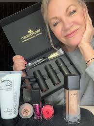 Look what came in the mail! Now I want more 😛. So excited to play with  makeup again. Ps. I received 60% off these products. Ask me how!