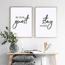 We are having guests this week and i'm getting the guest rooms ready… here is a list of 10 essentials for creating a cozy guest room… the most basic essential of an inviting guest room is that it must be clean and uncluttered! A Small But Cozy Guest Bedroom In Blue Gray And White Interior Magazine Leading Decoration Design All The Ideas To Decorate Your Home Perfectly