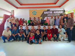 The town was formerly part of south sulawesi province. Stie Muhammadiyah Mamuju Gelar Baitul Arqam Angkatan Ii Majelis Diktilitbang Pp Muhammadiyah