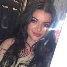 Holly Cooper (@hollcoop)