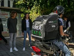 Repartidores De Ubereats Despiden A Su Companero Meganoticias Sigue tus ingresos a través de partners.uber.com y recibe tus pagos semanalmente. repartidores de ubereats despiden a su