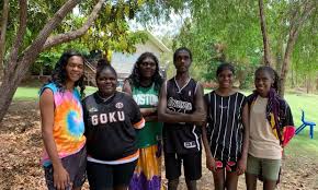 Indigenous Students From Bilingual School In Arnhem Land First In Community To Qualify For University Bilingual Bachelor Of Education Bilingual Education