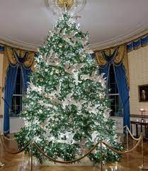 White House 2022 Christmas Tree Jill Biden Just Unveiled White House Christmas Decorations - Here's How  They Compare To Melania Trump's | Indy100