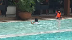 Ada Kolam Renang Khusus Anak2 Picture Of Hotel Menara Peninsula Jakarta Tripadvisor