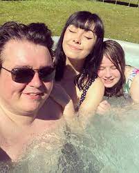 British / portuguese date of birth: Daz Black Bio Age Height In Relation Nationality Body Measurement Career