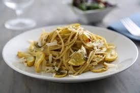 Barilla Spaghetti With Yellow Squash Barilla Pesto Parmigiano Cheese Recipe Italian Recipes Authentic Barilla Pesto Barilla Recipes